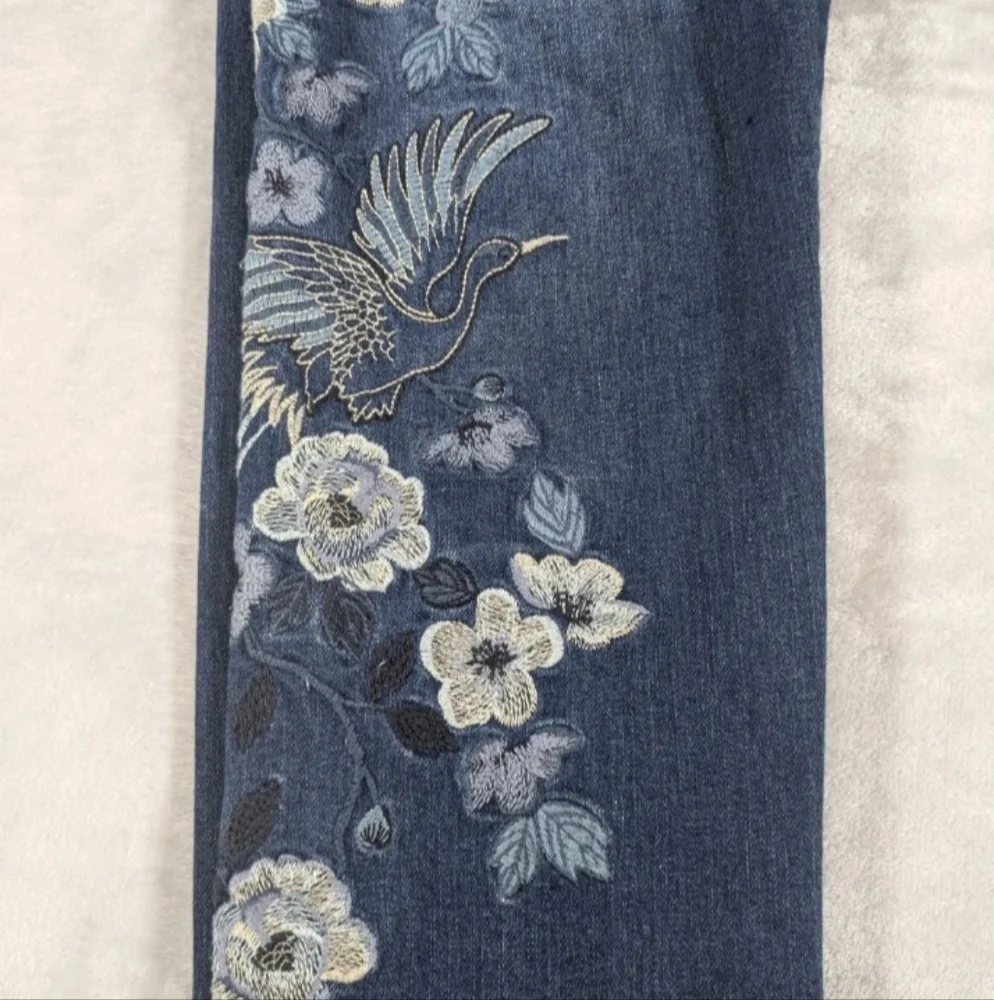 Democracy Brand Embroidered Floral Jeans 12 - Picture 2 of 7